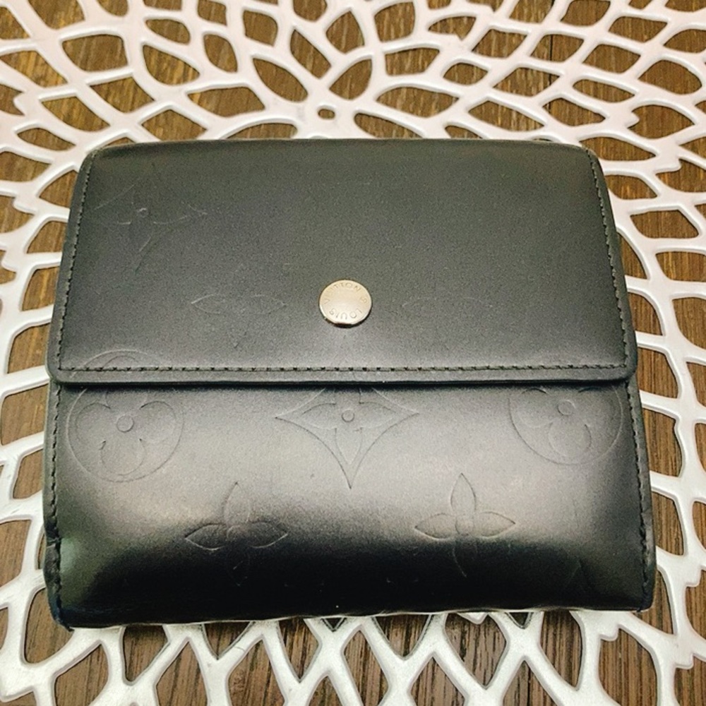 Louis Vuitton Monogram Vernis Wallet  black